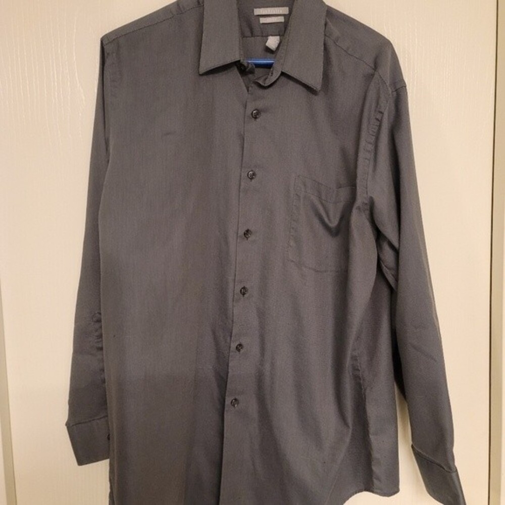 Mens dress shirt [has small snags]